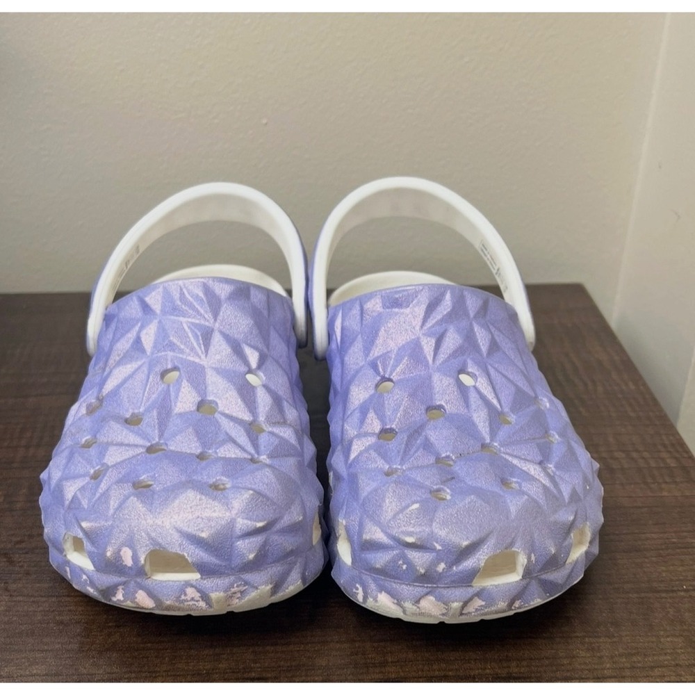 Crocs Classic Geo Geometric Clogs Lavender Purple Metallic Women Size 7 Men 5